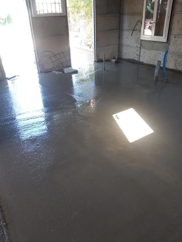 Dalle béton fraîchement coulée à Béziers